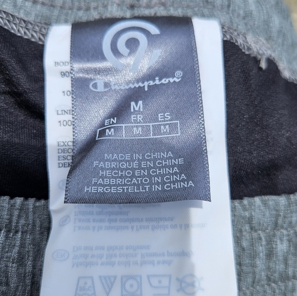 Womens Champion shorts size Medium - Picture 3 of 3